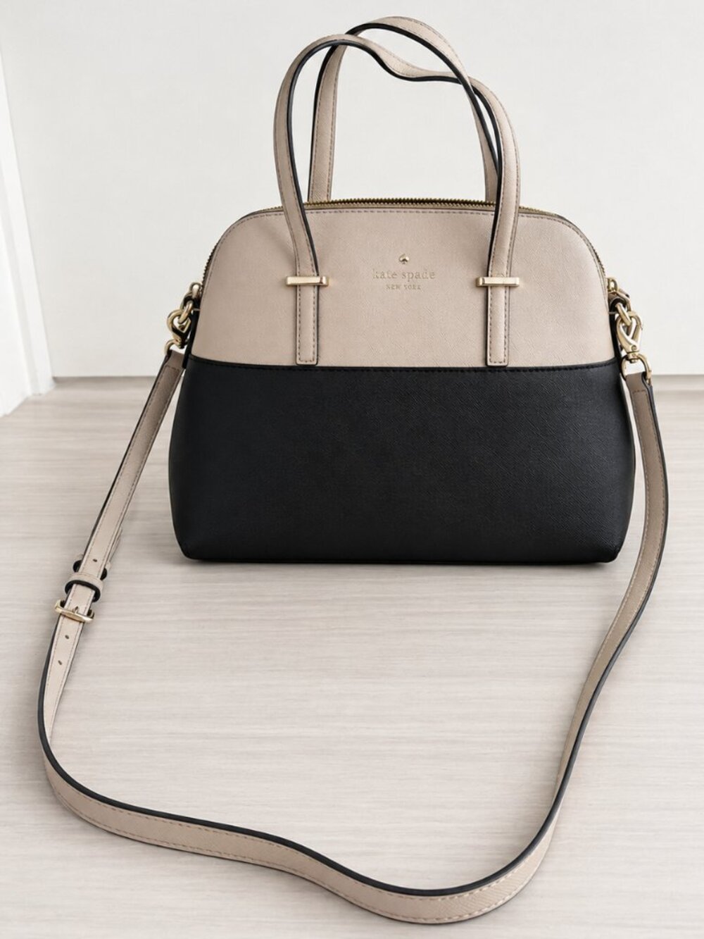 Kate Spade black/cream cameron street maise satchel Bag